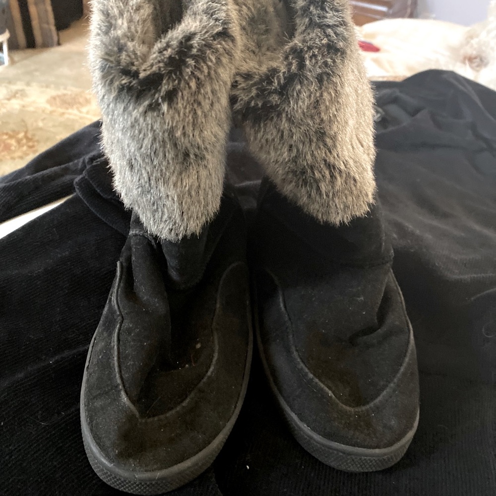 Fur trimmed suede  ankle boots
